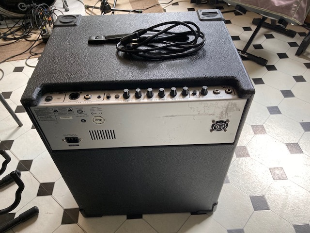 bass amp 1